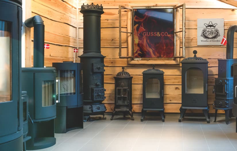 Kaminöfen im Guss&Co Ausstellungsraum Ausstellung